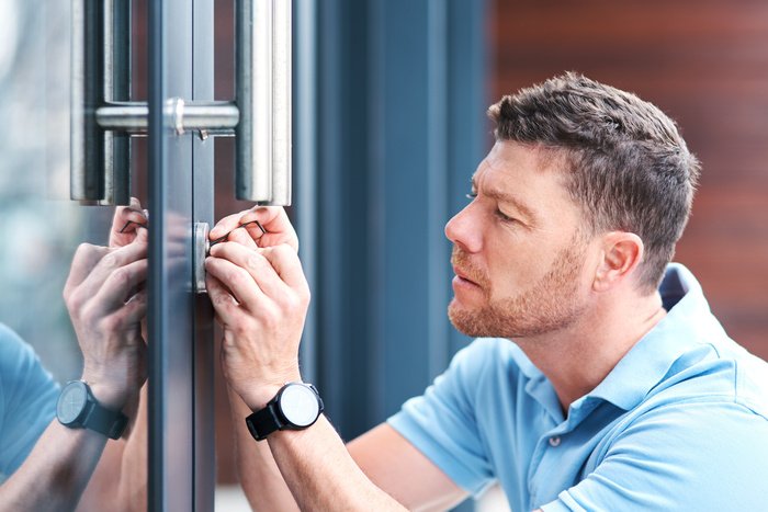 How to Verify a Licensed Locksmith Before Hiring