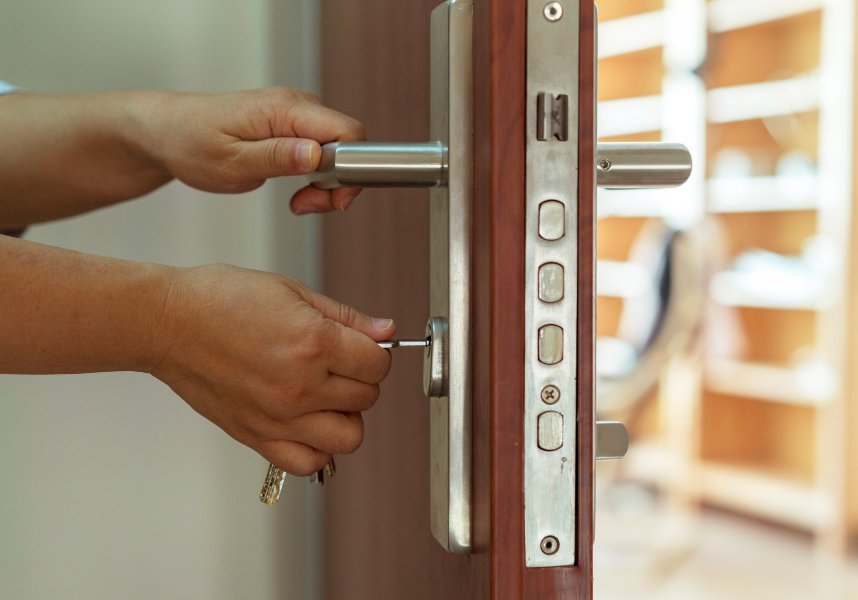 best keypad deadbolt locks Best Keypad Deadbolt Locks: Top Options for Keyless Entry